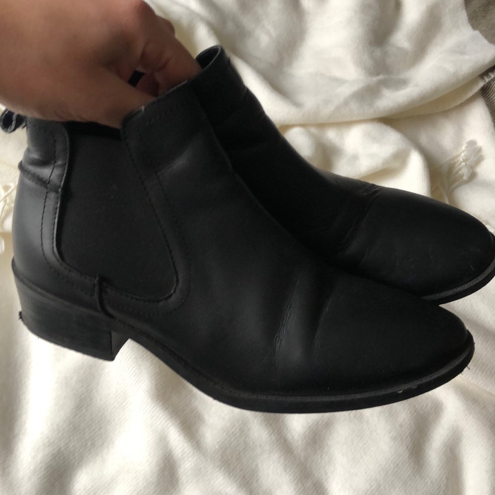 Steve Madden Chelsea Boots